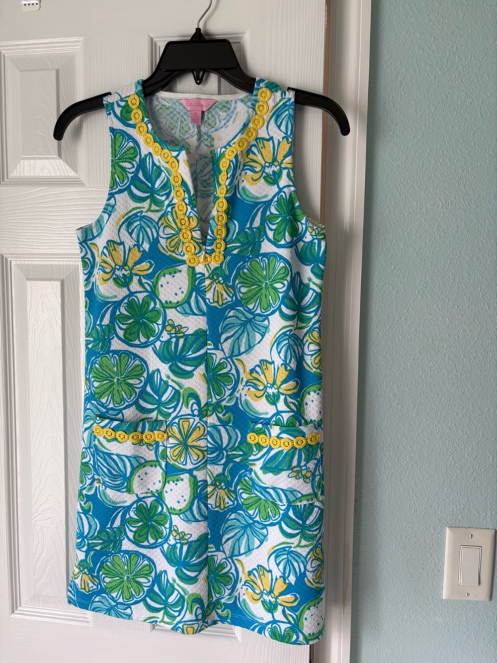Lilly Pulitzer Multicolor Floral Knit Top in Teal, Green & Pink
